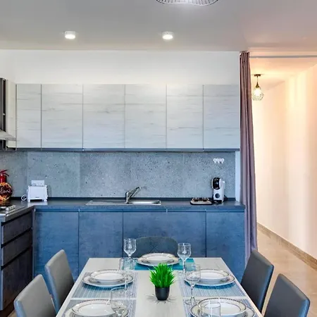 Spacious 3br Close To Marsascala Promenade Apartament *