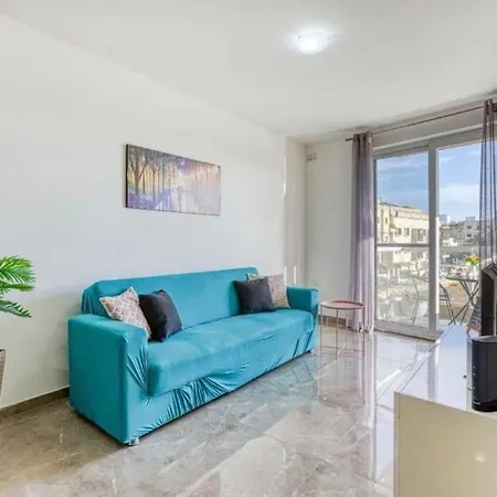 Spacious 3br Close To Marsascala Promenade Διαμέρισμα