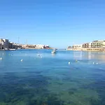 Apartamento Spacious 3br Close To Marsascala Promenade
