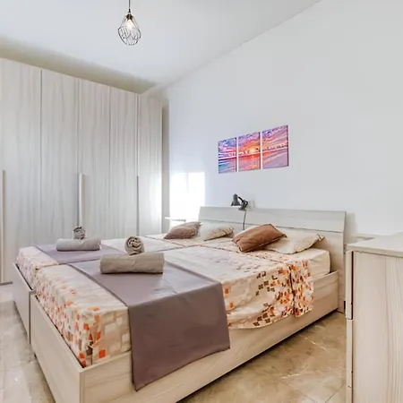 Apartman Large, 3 Bedroom In Marsascala Marsaskala