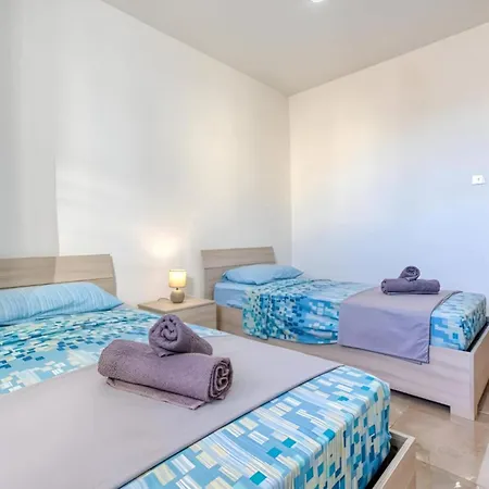 Large, 3 Bedroom In Marsascala * Marsaskala