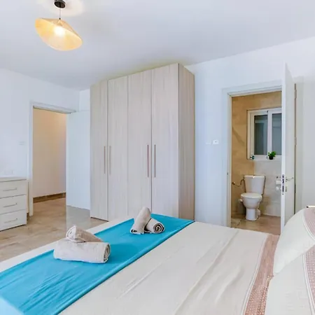 Spacious 3br Close To Marsascala Promenade Appartement